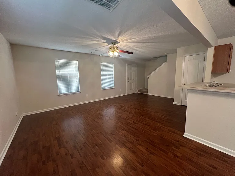 176 English Hills Dr — Photo 7