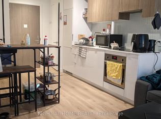 161 Roehampton Ave #727, Toronto, ON M4P 0C8