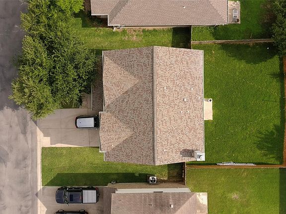 2nd image of 17525 Bridgefarmer Blvd