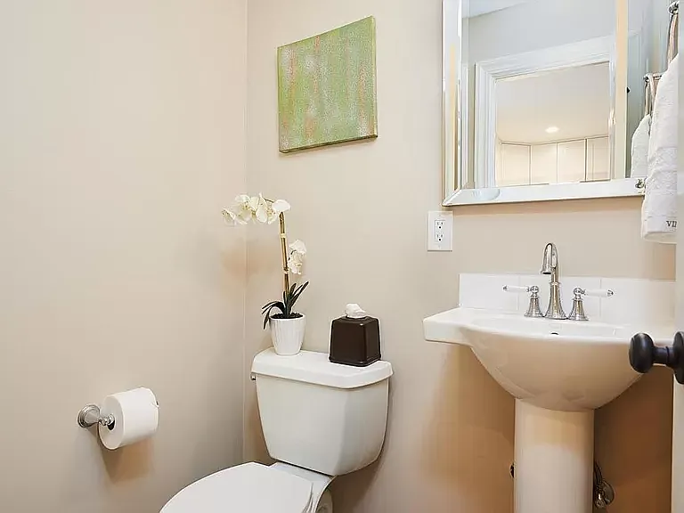 522 Cedar St — Photo 2