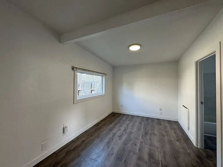 820 S Donovan St — Photo 3