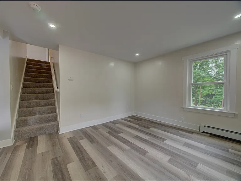 152 Old Stafford Rd #A — Photo 3