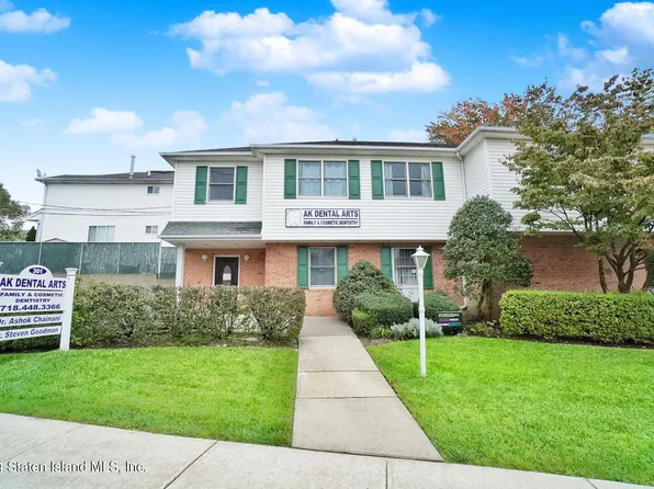 301 Slosson Ave, Staten Island, NY 10314