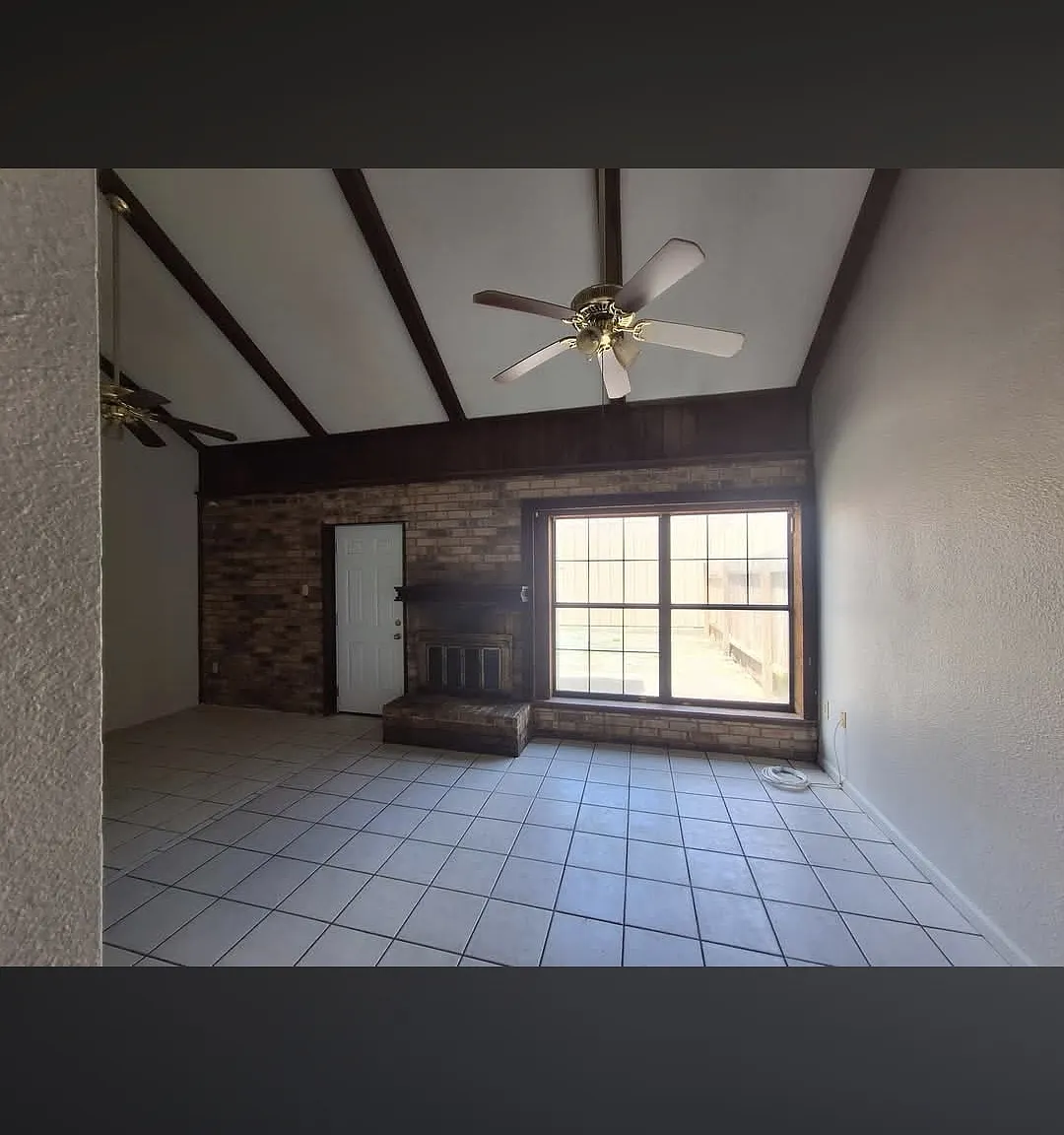 3 bed, 1200 sqft, $1,400 — Photo 4