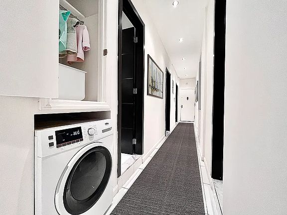 4th image of 106 W 105th St APT 12