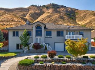 750 Kings Ct, Wenatchee, WA 98801