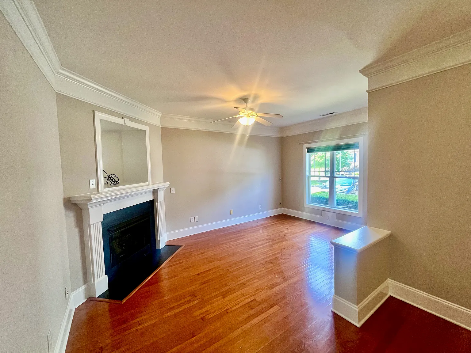 3 bed, 2.5 bath, $1,695 — Photo 3