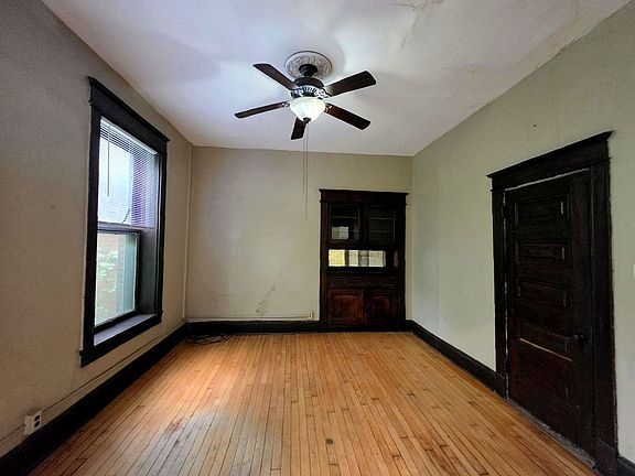 2nd image of 296 Bates Ave APT 4