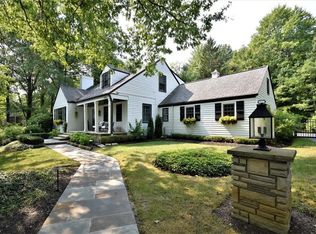 2886 Lander Rd, Pepper Pike, OH 44124