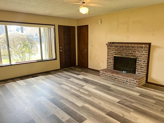 3rd image of 2016 NW 119th St #6