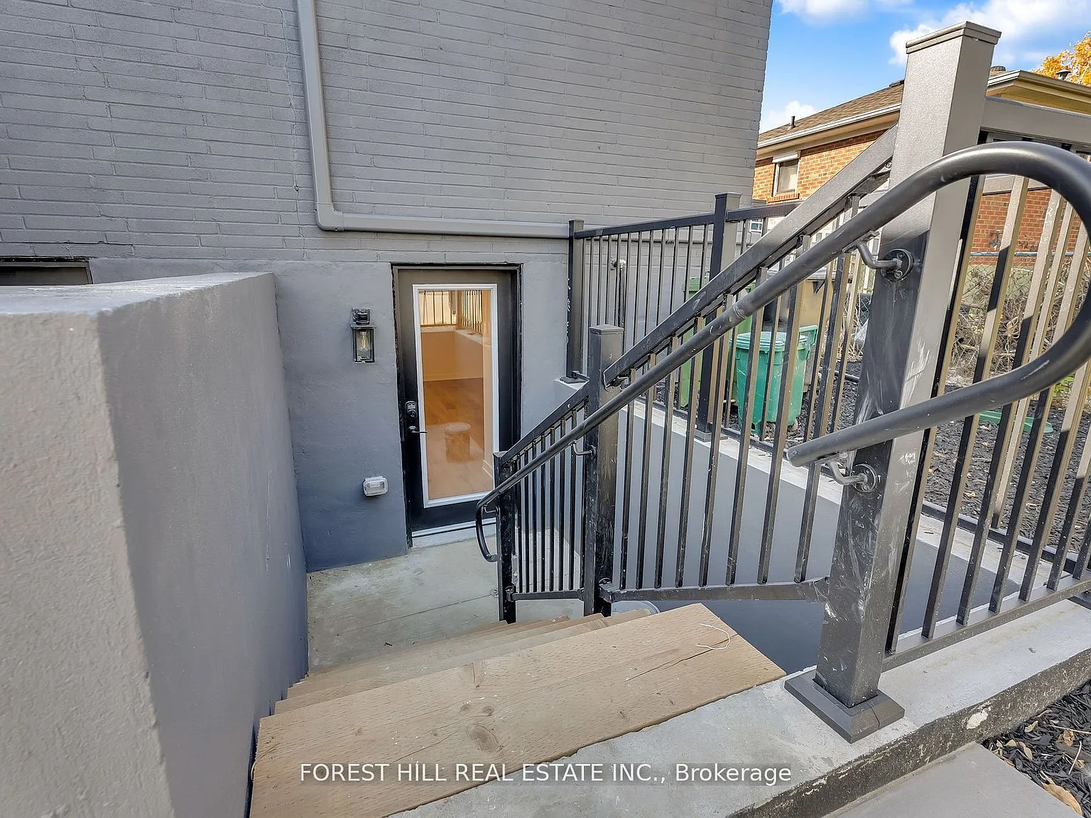 2 bed, $1,675 — Photo 2