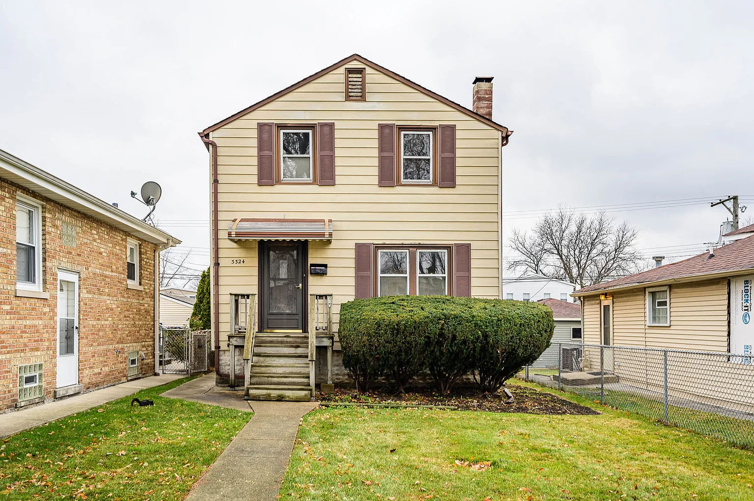 3324 N Opal Ave photo 1