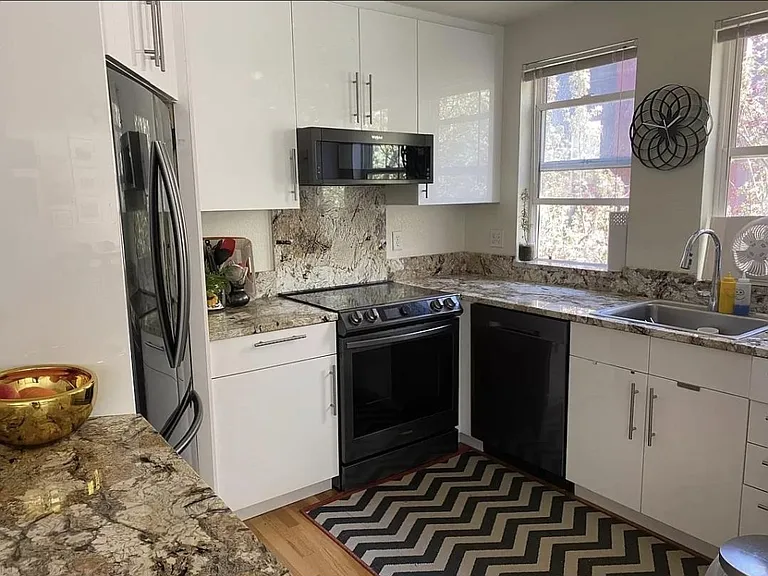 2525 15th St #1A — Photo 9