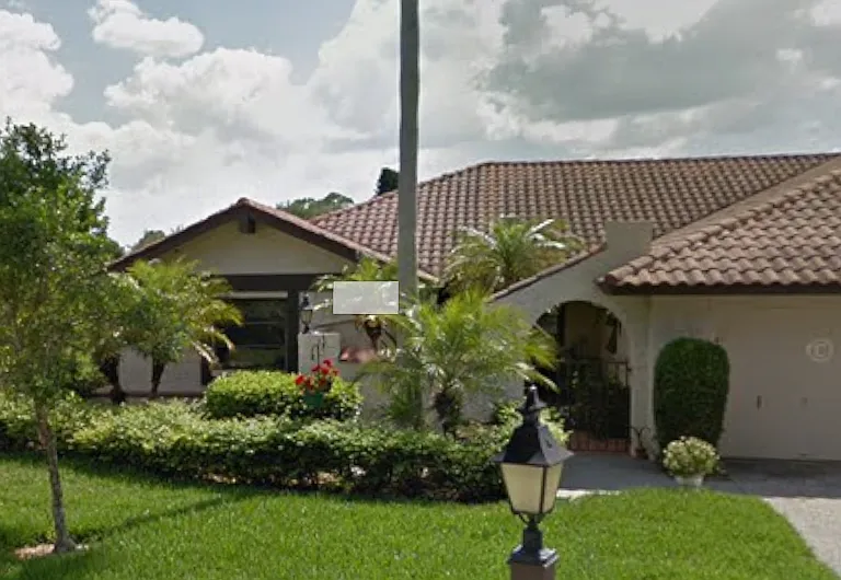 7261 Golf Pointe Way — Photo 1