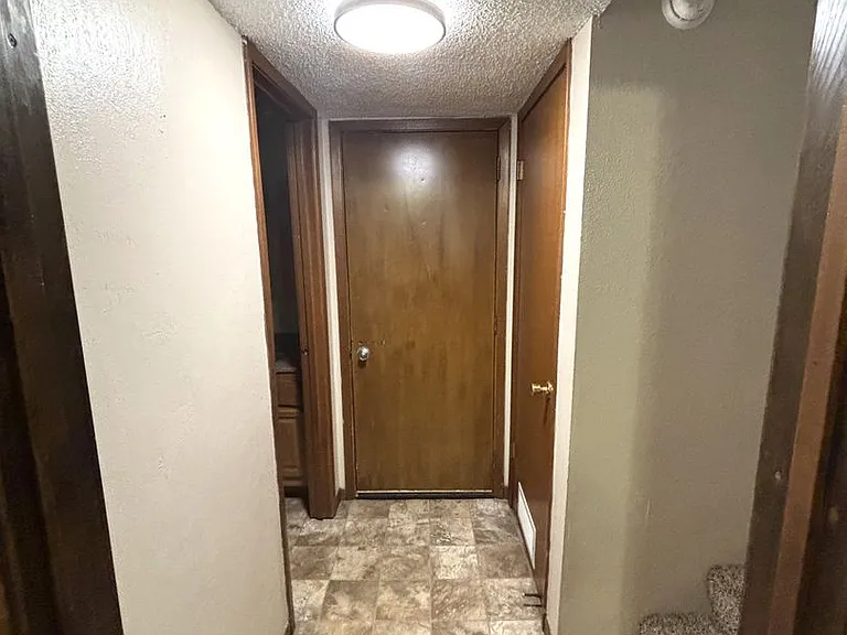 746 Olympic Dr — Photo 13