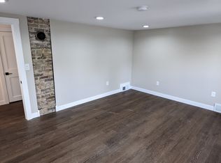 1214 E 9th St, Duluth, MN 55805