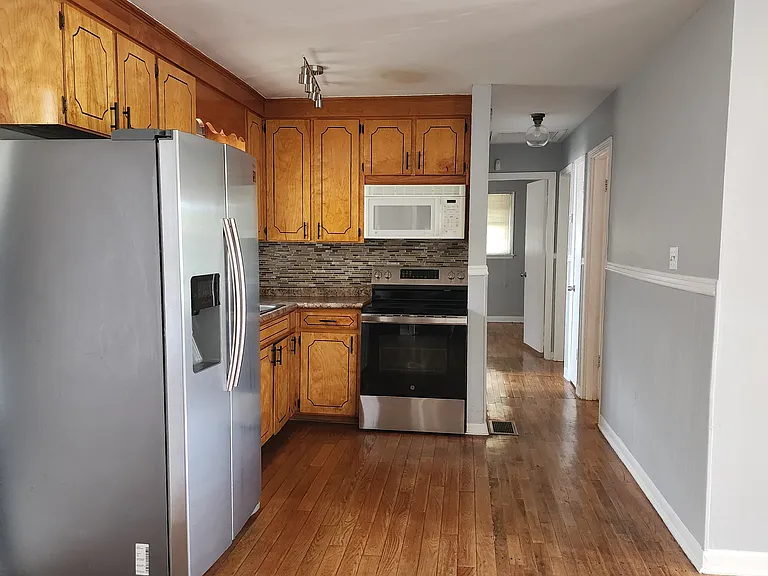 324 New York Ave — Photo 11
