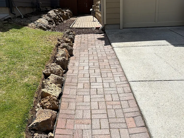 19839 Hollygrape St — Photo 2