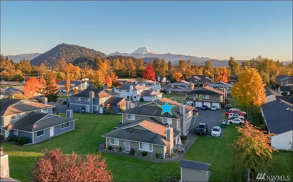 1st image of 220 Charwila Ln