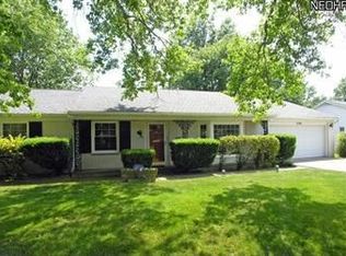 5196 Chickadee Ln, Lyndhurst, OH 44124