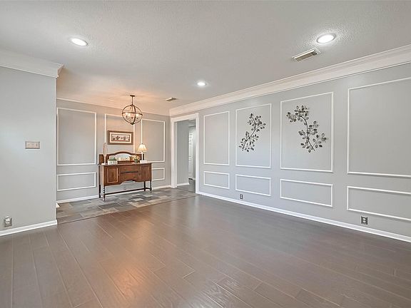 5th image of 10419 Millridge North Dr