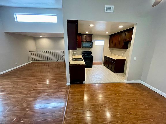 5th image of 2027 S Campus Ave APT G