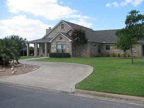 1st image of 319 Firestone Dr