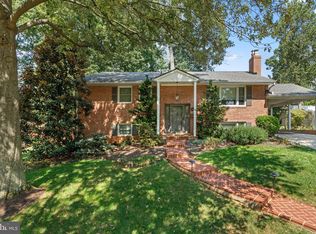 7426 Tower St, Falls Church, VA 22046