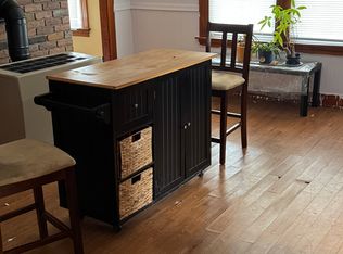 1041 Park Ave, Woonsocket, RI 02895