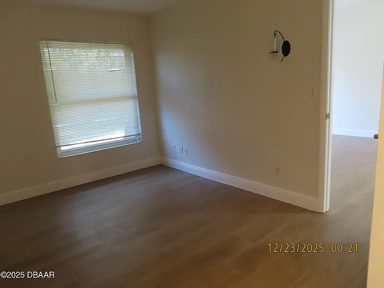 4211 New Haven Ct — Photo 9