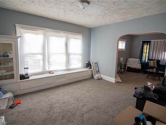 5th image of 9904 Parkgate Ave