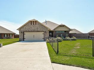 20598 Pioneer Dr, Harrah, OK 73045