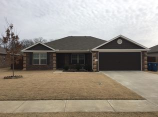 5303 SW Carlisle St, Bentonville, AR 72712