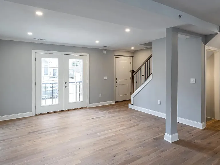 4464A Broadway Blvd #A — Photo 11