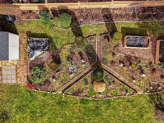 5th image of 190 Homer Rd