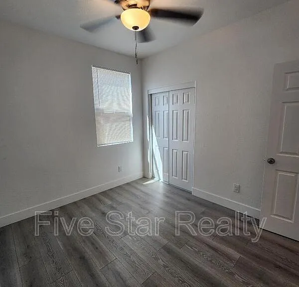 9539 Poplar Way — Photo 13