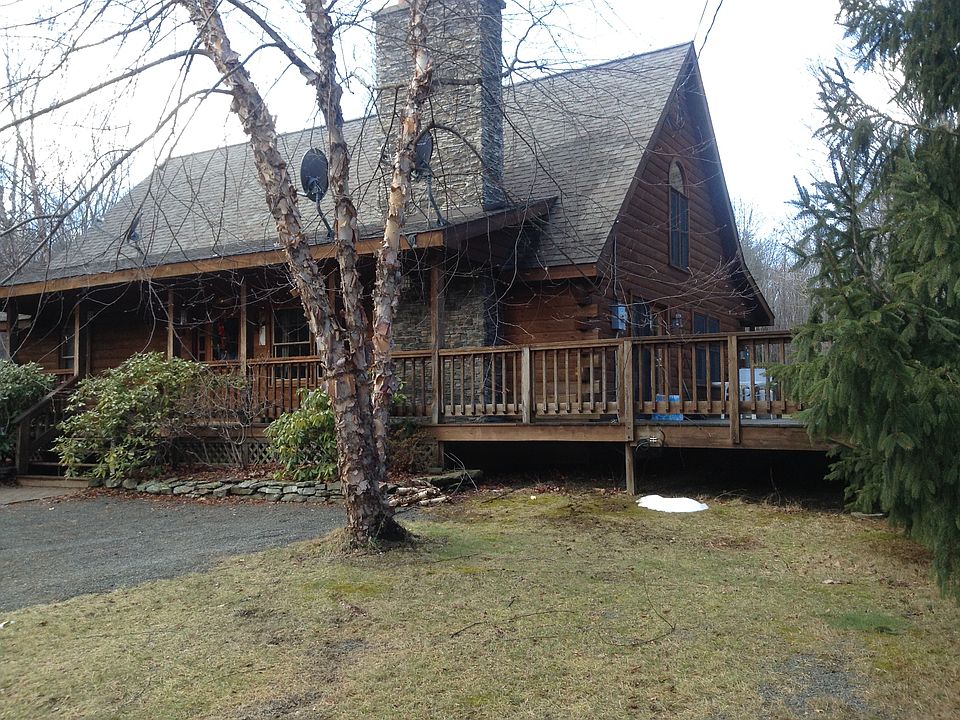 2nd image of 1003 Hoblet Rd