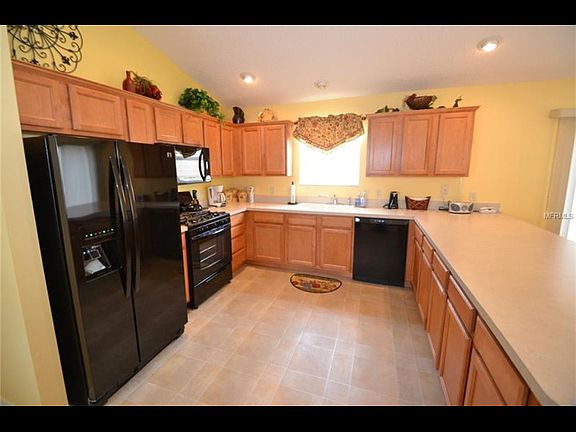 5th image of 992 Rockville Pl