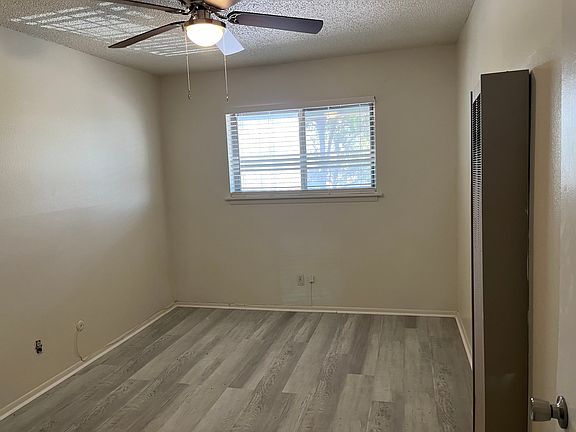 4th image of 1005 Carlisle Blvd SE APT D