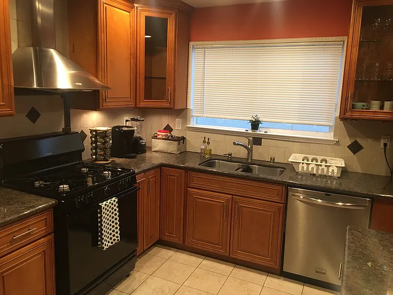 4417 Norocco Cir — Photo 11