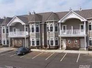 53 Jacqeline Way, North Babylon, NY 11703