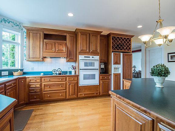 4th image of 8146 Golden Oak Cir