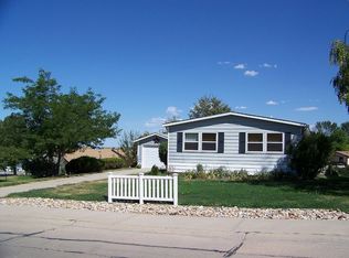 320 Ridgeview Rd, Chadron, NE 69337