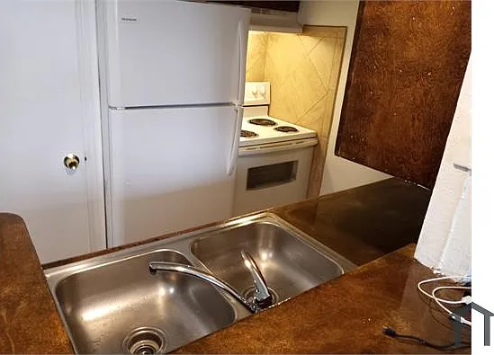 925 Sunset Ave — Photo 14
