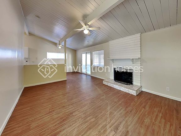 4th image of 9868 Mercedes Ave