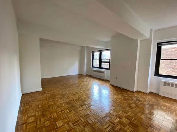 232 E 12th St APT 8F, New York, NY 10003