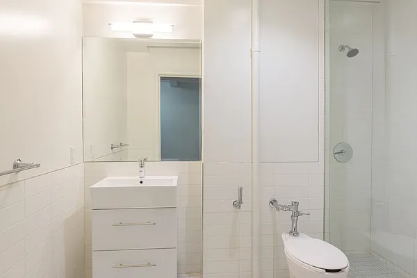 Rented by Stonehenge NYC LLC | media 7