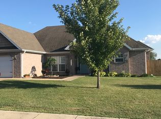 1007 Griffin Ln, Pea Ridge, AR 72751