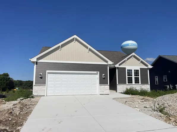 818 River Ridge CIRCLE, Waterford, WI 53185