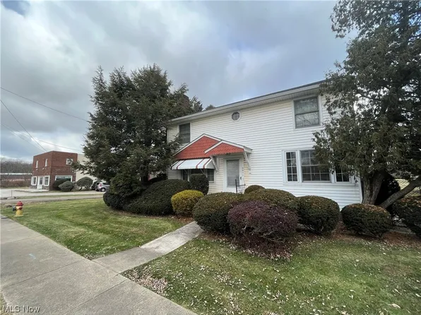 3871-3901 State St NW, North Canton, OH 44720